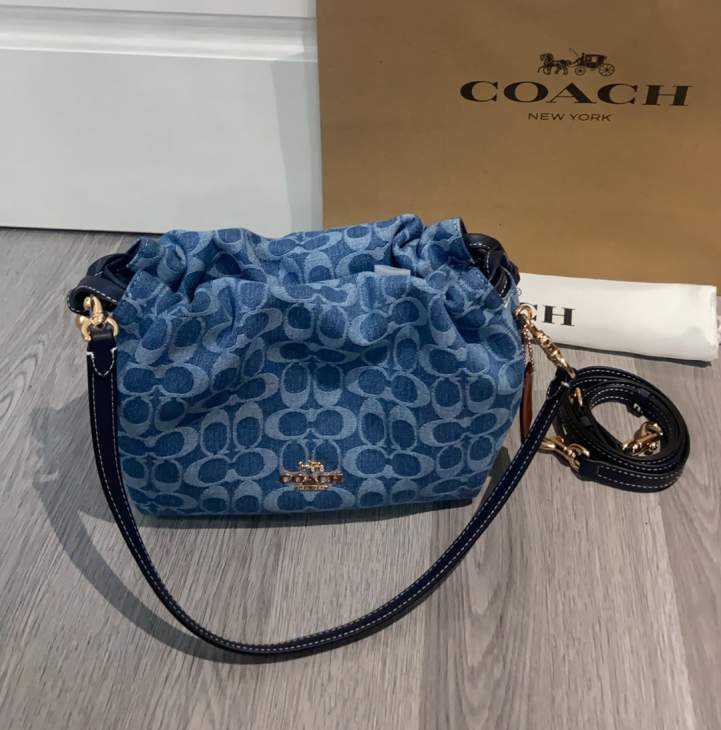 Picture of Coach Handbags _SKUfw232847019fw